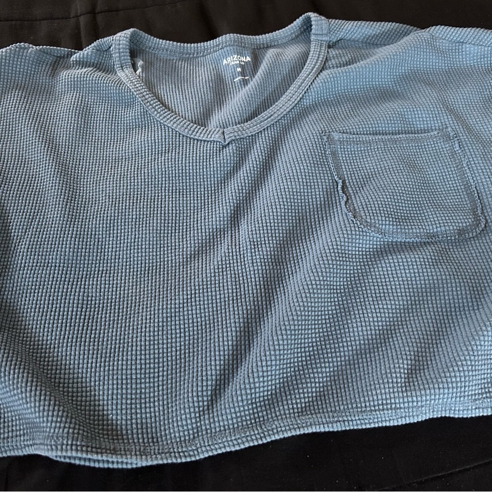 Arizona Jean Company Blue Textured Knit Top